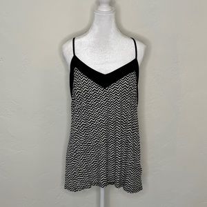 H&M Black & White Zigzag Print Tank Top